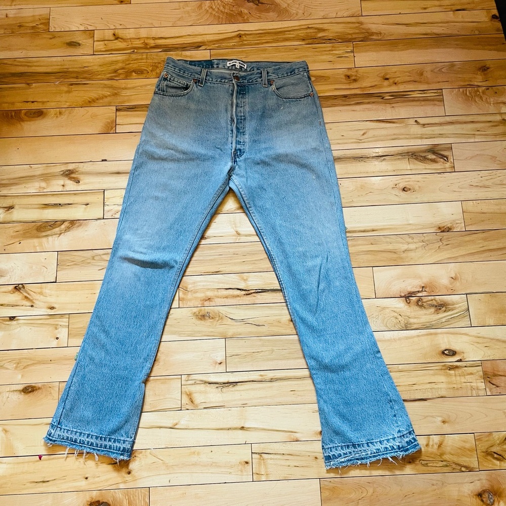 Re/Done Levi The Elsa Jeans Sz 30 and sneak 33"